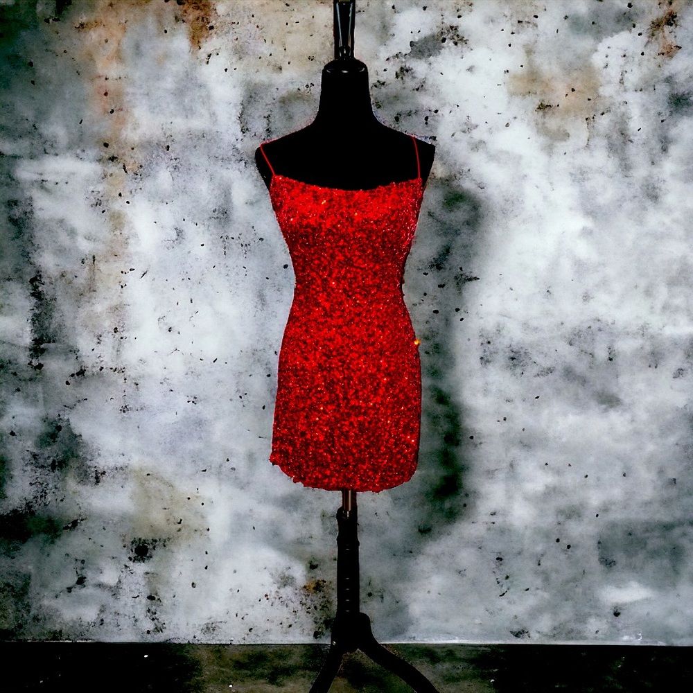 SHERRI HILL COCKTAIL DRESS